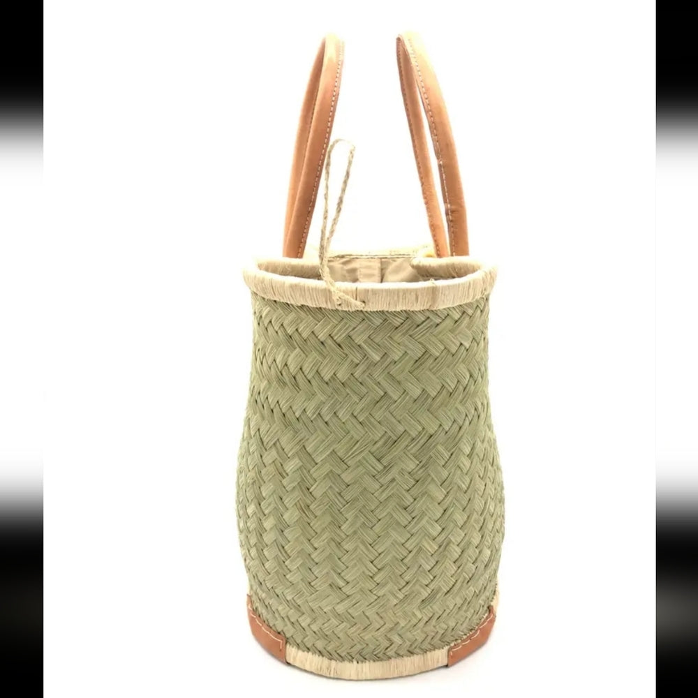 Aravola Round Woven Straw Rush Basket