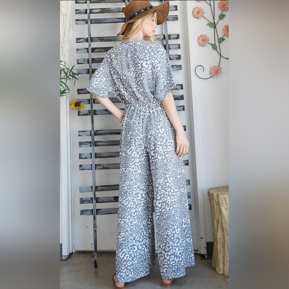 Stylish Gray Leopard Print Jumpsuit