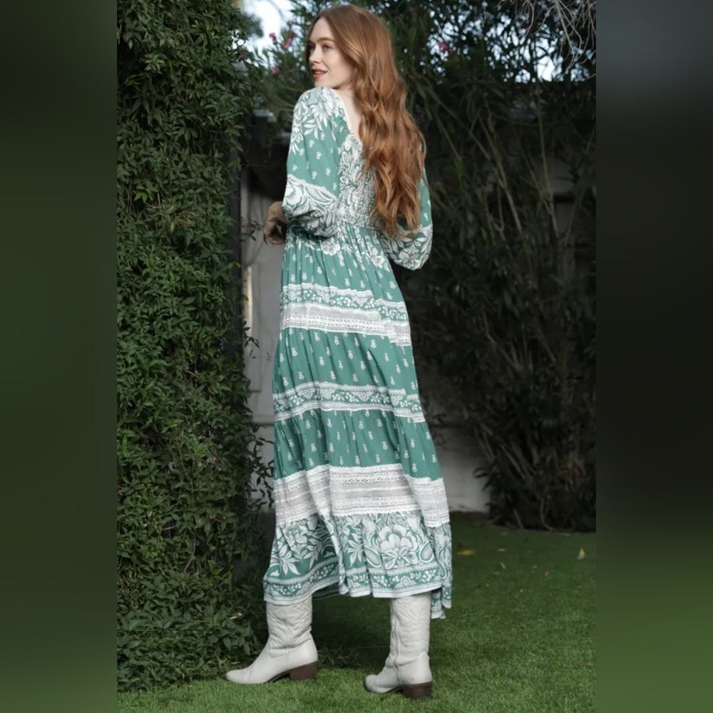 ✨️Coming Soon✨️Angie Green and White Floral Maxi Dress