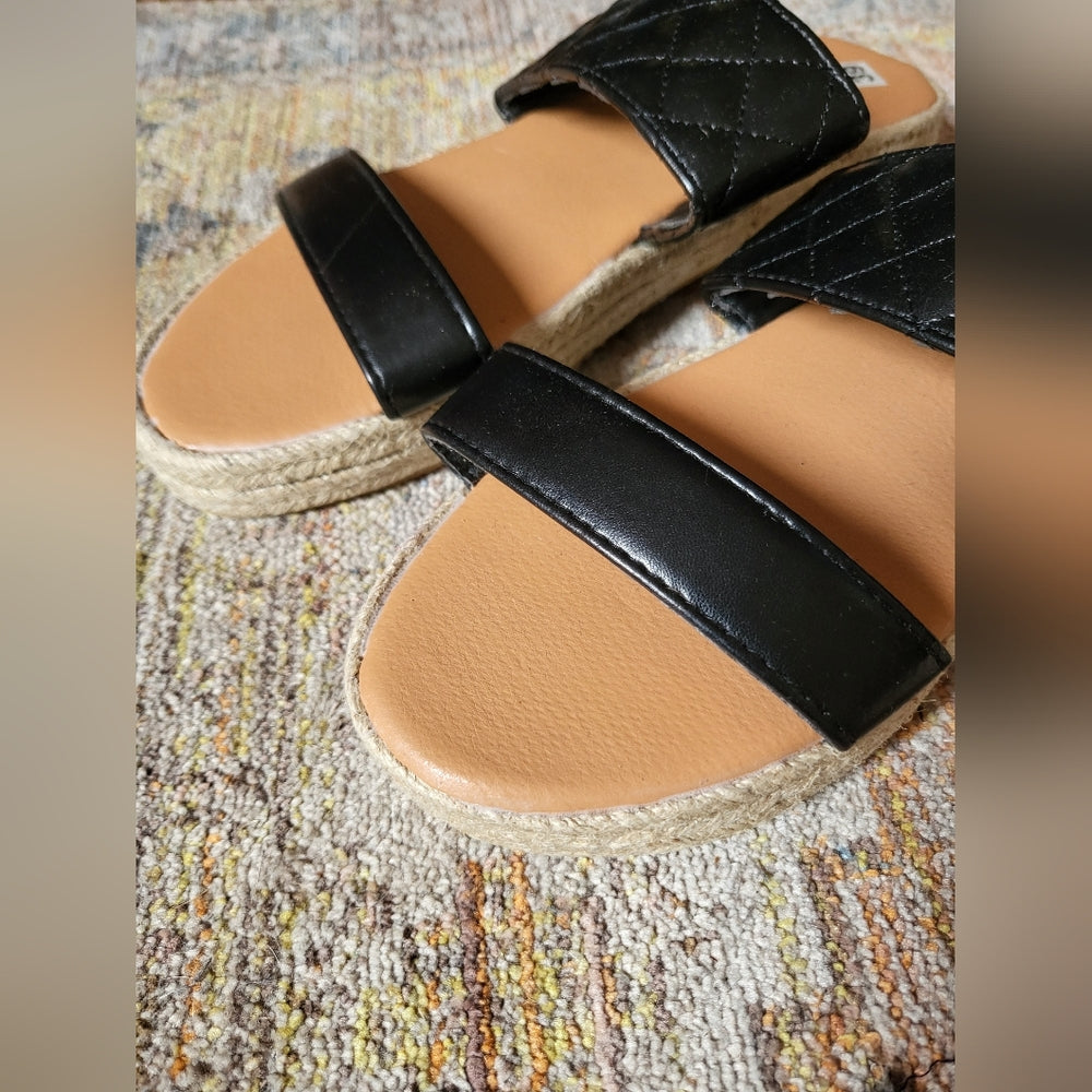 Boho black quilted sandal