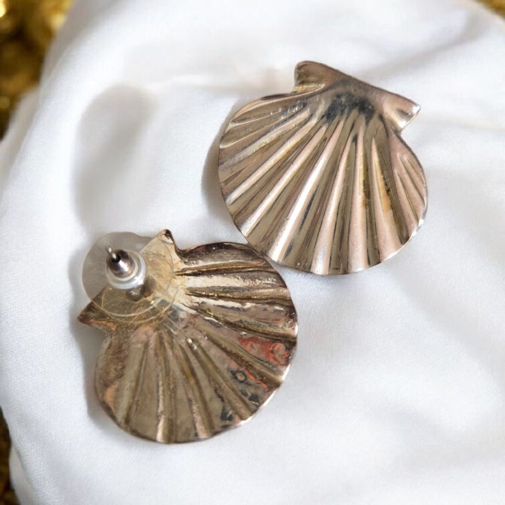 *Vintage*Silver Shell Earrings *Vintage*