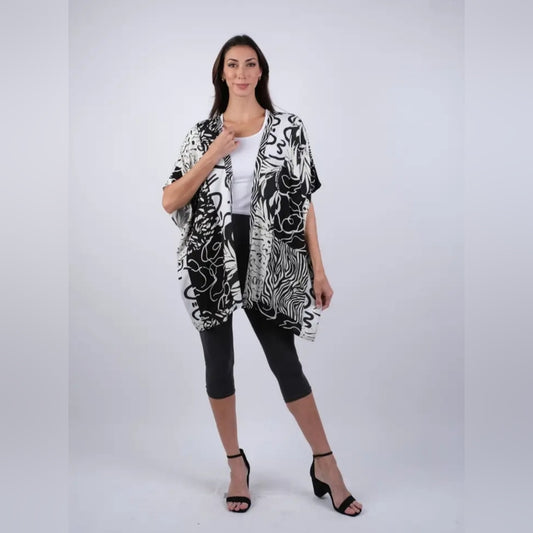Chic Black and White Kimono