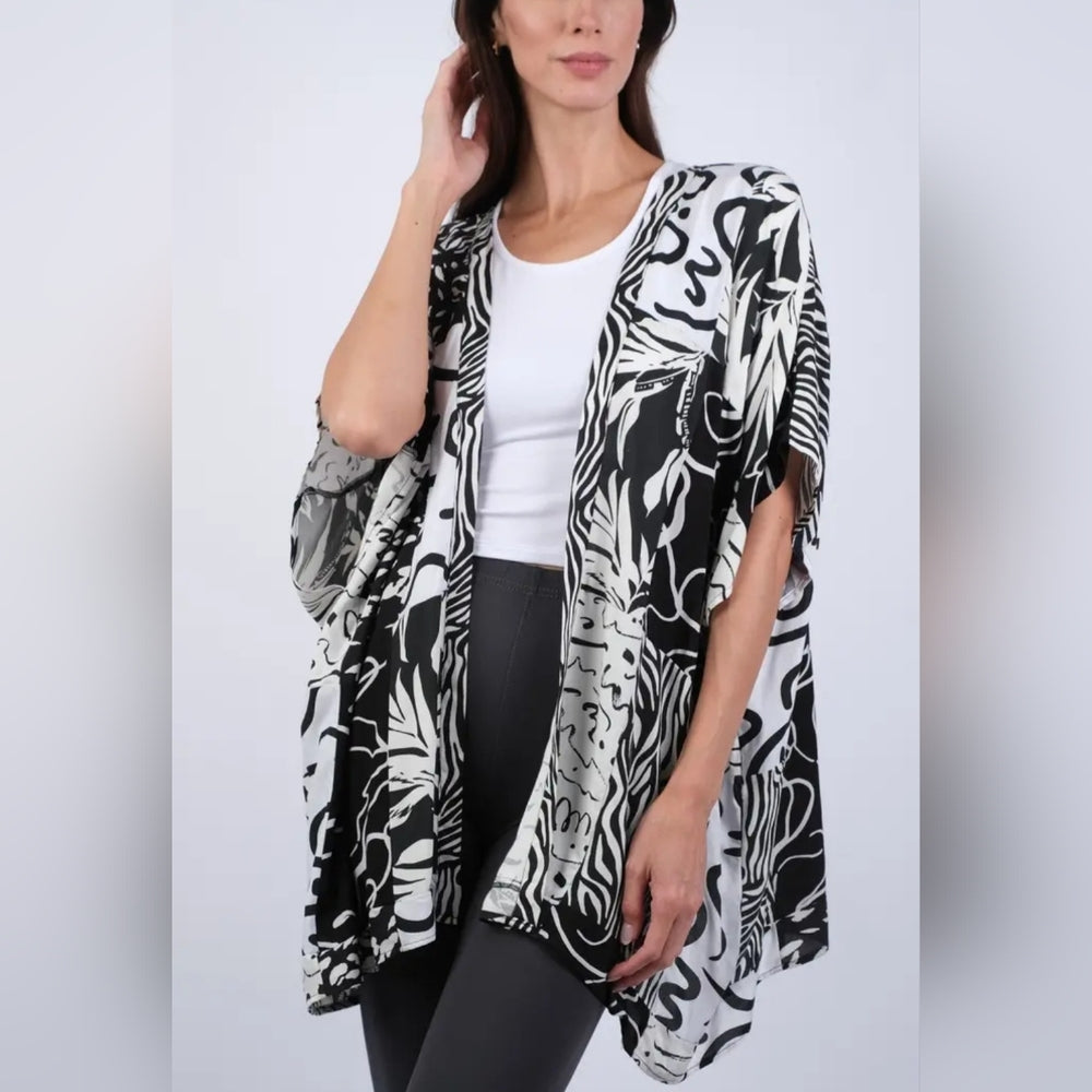 Chic Black and White Kimono