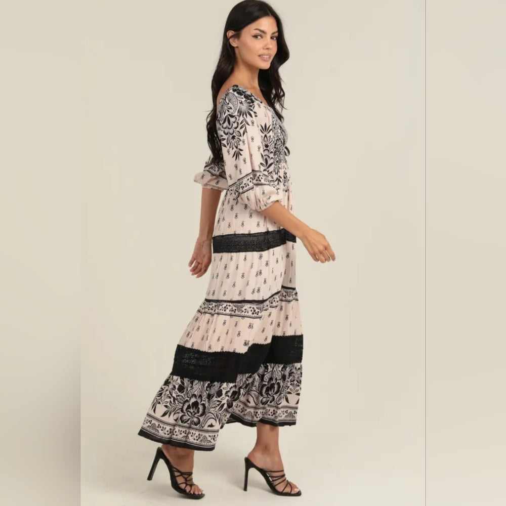 Elegant Black and Cream Maxi Dress