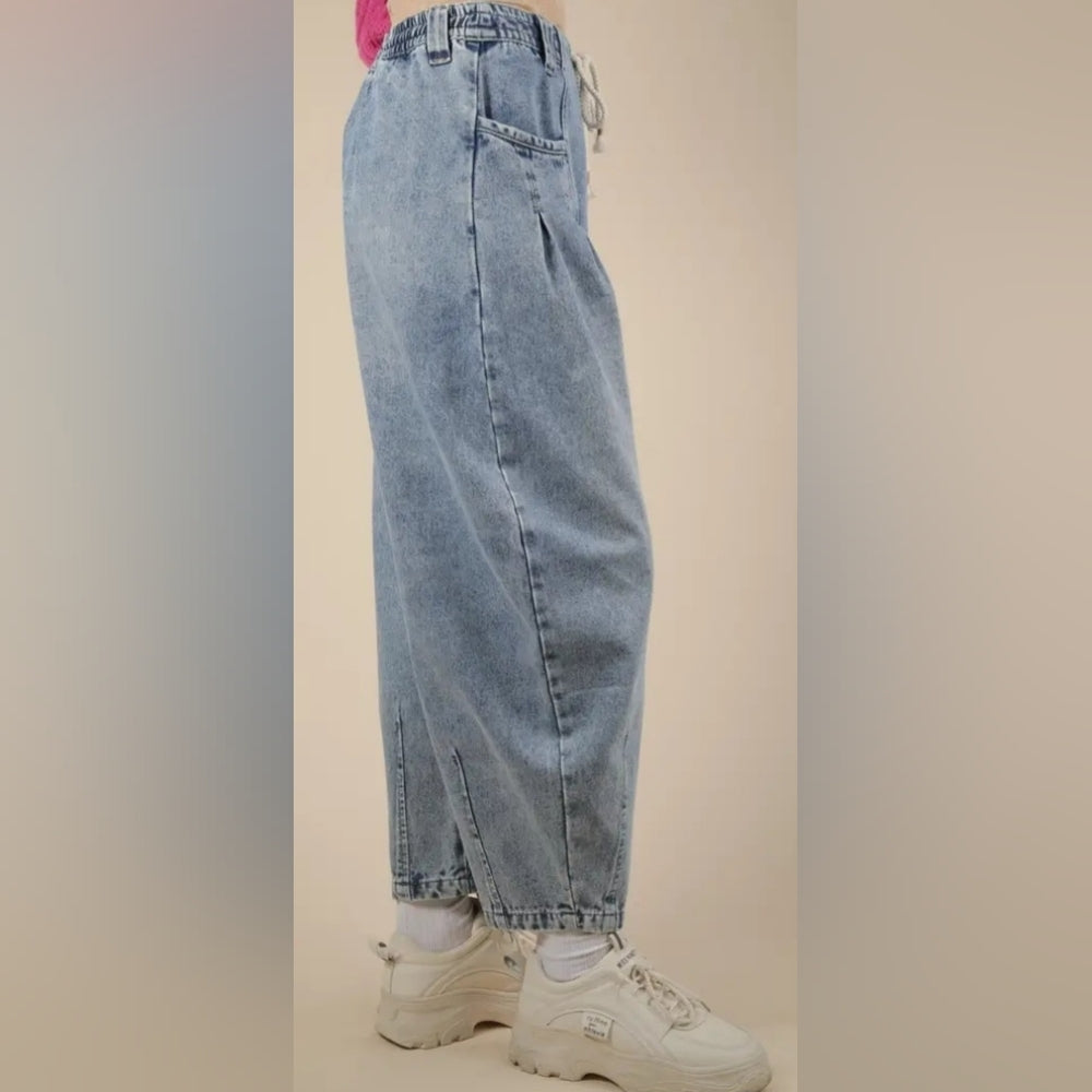 Wash Denim Barrel Jeans