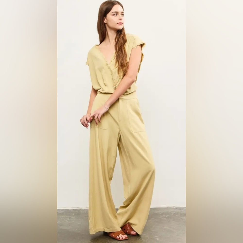 Cut Edge Waist Wide Leg Pants